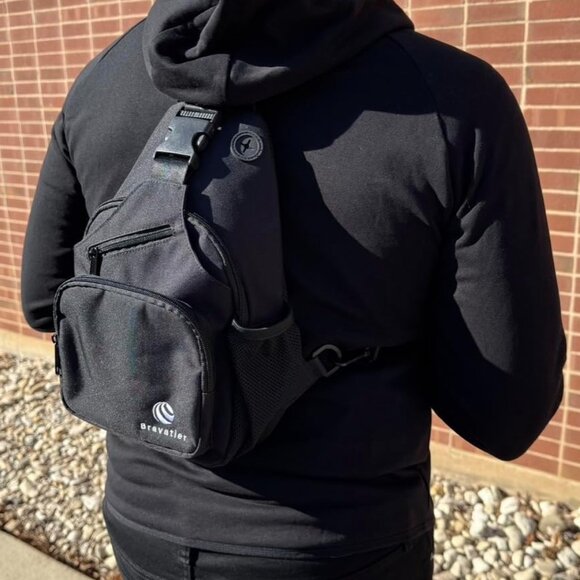 Lightweight Compact Sling Bag - Fashionable Solution for Everyday Adventures - Picture 7 of 9